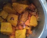 A picture of step 4 of Pumpkin soup.