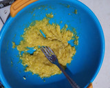 Foto langkah ke 2 dari resep Bolu pisang kukus.