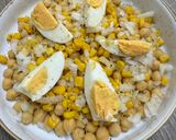 Foto del paso 4 de la receta: Ensalada de garbanzos con vinagreta de pistachos