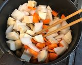 A picture of step 7 of Japanese Vegan Soup (Kenchinjiru).