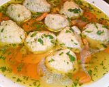Zsidó maceszgombóc, a tyúkhúslevesbe recept fázis 9 fotója