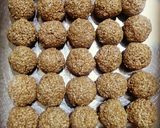 तिल गुड़ के लड्डू (Til gur ka ladoo recipe in Hindi) रेसिपी चरण 5 फोटो