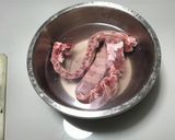 รูปขั้นตอนการทำที่ 1 ของ ซี่โครงหมูตุ๋นน้ำผึ้ง
