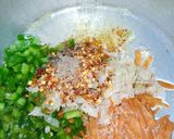 A picture of step 6 of Spicy Chinese Drumstick Rice.