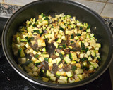Foto del paso 3 de la receta: Pollo con calabacín