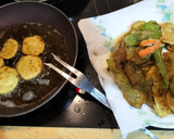Foto del paso 5 de la receta: Verduras en tempura con miel