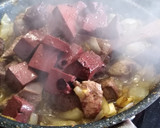 Foto del paso 3 de la receta: Hígado y sangre encebollados