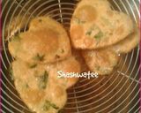 A picture of step 9 of Methi kadhi and poori shots.