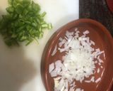 Foto del paso 1 de la receta: Crackers de ensalada templada de bacalao