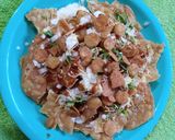 A picture of step 6 of Aloo Papdi chat.