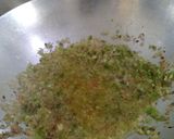 A picture of step 1 of Cheesy Masala pav.