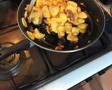Foto del paso 3 de la receta: Patatas en caldo