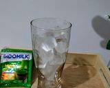 Foto langkah ke 5 dari resep Float matcha latte.