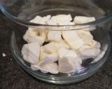 Une image de l'étape 1 de Pavlova de fruits d'été en verrine.
