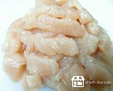 รูปขั้นตอนการทำที่ 1 ของ แซนวิชกะเพราไก่ใบกะเพรากรอบกับไข่ดาว