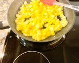 Foto del paso 7 de la receta: Pastel con manzanas y pasas (Cake with apples and raisins)