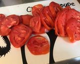 Une image de l'étape 2 de Salade feuille de chêne aux tomates cœur de bœuf,olives vertes et spiruline.