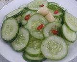 Hình bước làm 1 của món Salad dưa chuột