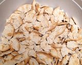 Foto del paso 1 de la receta: Cocadas de galletas de agua