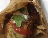 A picture of step 5 of Cutlets Paratha Roll.