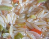 Foto del paso 5 de la receta: Orzo vegano con verduras y milanesa vegetal sabor no pollo