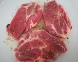 Foto del paso 1 de la receta Filetes de cabeza de cerdo al microondas
