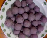 Foto langkah ke 4 dari resep Klepon Ubi Ungu.