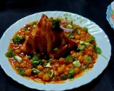 A picture of step 6 of Chhola Samosa Chaat.