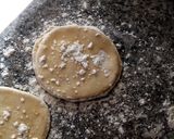 A picture of step 4 of Pastry spring rolls.