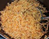 Foto langkah ke 1 dari resep Sambal Goreng Kentang Ayam.