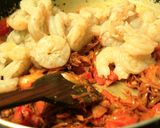 A picture of step 4 of Prawns Flavorsome in not so restaurant style.
