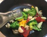 蘑菇炒時蔬的食譜步驟5照片