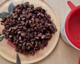 Foto del paso 2 de la receta: Cookies saladas de queso y olivas negras 🖤