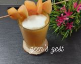 A picture of step 2 of Sweet Melon Smoothie.