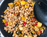 Foto del paso 3 de la receta: Espaguetis estilo oriental con pollo 🍜🇨🇳