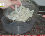 Foto del paso 3 de la receta: Calamares a la romana con mayonesa picante