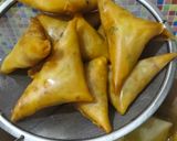 Foto langkah ke 7 dari resep Samosa Kentang Wortel.