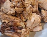 A picture of step 1 of Juan-Style Braised Chicken.