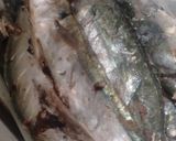 Foto langkah ke 1 dari resep Ikan Dencis Kuah Kecap Pedas.