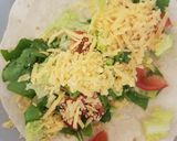 A picture of step 2 of My Garlic Chicken & Cheese Wrap.😁.