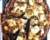 A picture of step 4 of My BBQ Mushroom 2 Cheese Thin Crust Pizza. 😊.