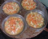 Foto langkah ke 3 dari resep Mini Fu Yung Hai (Dadar Sayur) dengan (saus) Sup Tomat.