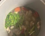 รูปขั้นตอนการทำที่ 3 ของ Tom yum kai (chicken breast)