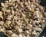 Tejszínes gombás pulyka recept fázis 2 fotója