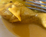 Foto langkah ke 3 dari resep Ayam Goreng Telur.