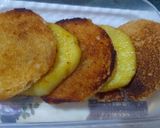A picture of step 6 of Shahi tukda with caramelized apple.