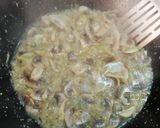 Foto del paso 3 de la receta: Filete de pollo a la plancha con champiñones a la manzanilla