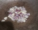 Foto langkah ke 1 dari resep Nasi Goreng Satset.