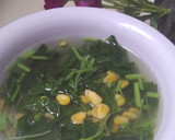 Foto langkah ke 3 dari resep Sayur Bening Bayam Jagung.