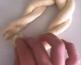 A picture of step 2 of Wheat flour Croissants.